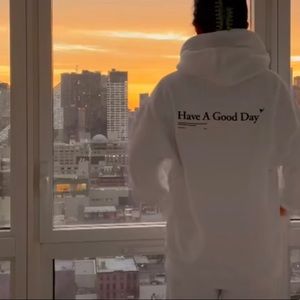 Meet your Posher, Keyera